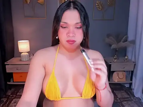 MaxeneCullens online show from March 3, 2025, 5:26 am