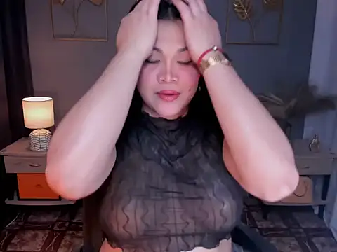 MaxeneCullens online show from September 21, 2025, 5:34 am