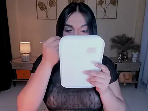 MaxeneCullens online show from May 28, 2026, 5:04 am