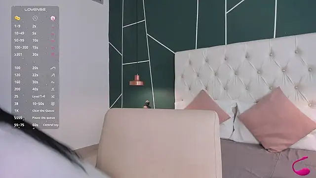 Veronicalanx1 online show from October 1, 2025, 12:20 pm