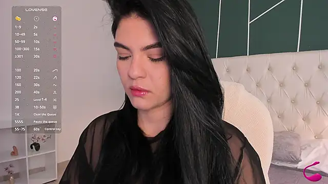 Veronicalanx1 online show from October 15, 2025, 12:24 pm