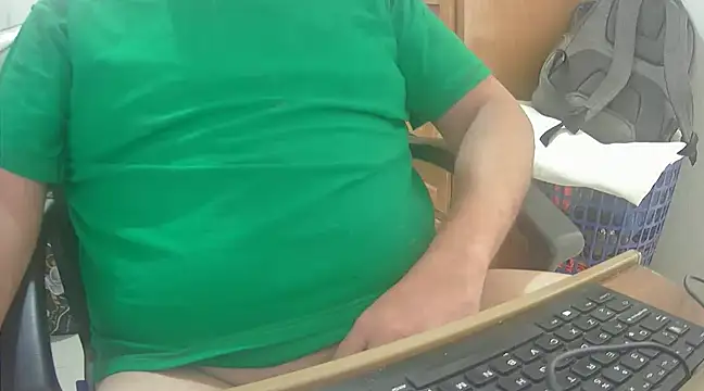 Snapshot of pmartemo chatting on January 20, 2025, 7:35 pm pmartemo online show from January 20, 2025, 7:35 pm