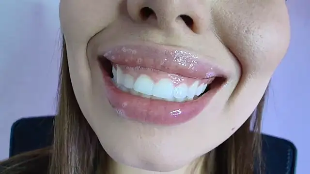 lisbet21x online show from December 18, 2025, 8:12 pm