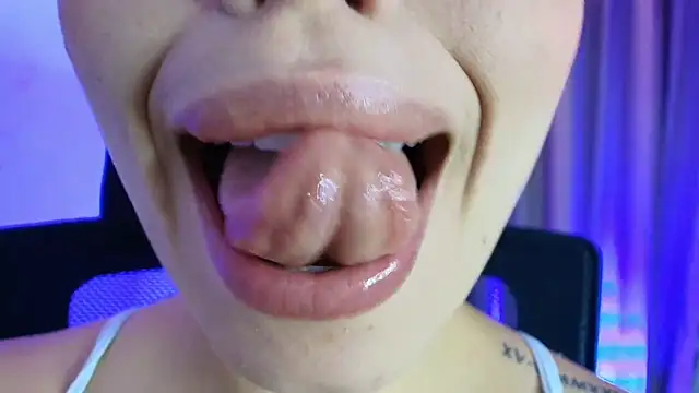 lisbet21x online show from May 28, 2026, 10:04 pm
