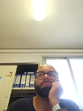 Dolceporco19 online show from September 15, 2025, 2:17 pm