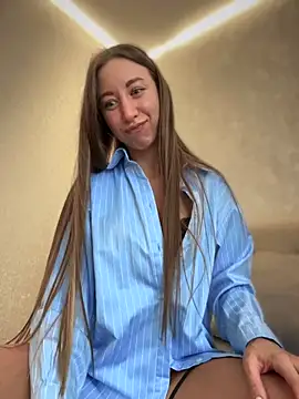 Snapshot of EvaCatt chatting on September 24, 2025, 3:02 am EvaCatt online show from September 24, 2025, 3:02 am