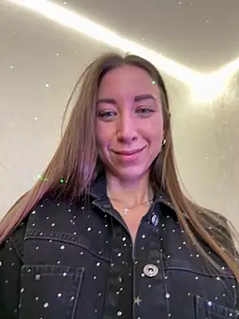 Snapshot of EvaCatt chatting on October 7, 2025, 2:45 am EvaCatt online show from October 7, 2025, 2:45 am