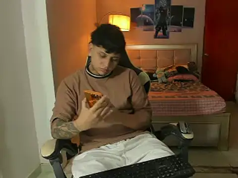 Snapshot of Jake_simons chatting on March 18, 2025, 3:34 am Jake simons online show from March 18, 2025, 3:34 am