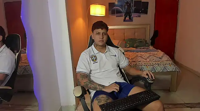 Snapshot of Jake_simons chatting on January 25, 2025, 9:26 am Jake simons online show from January 25, 2025, 9:26 am