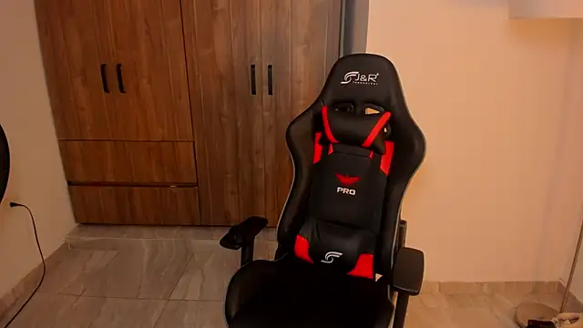 Snapshot of Jake_simons chatting on September 10, 2025, 2:32 am Jake simons online show from September 10, 2025, 2:32 am