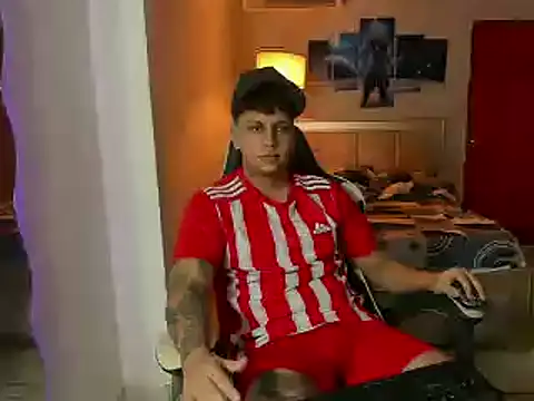 Snapshot of Jake_simons chatting on February 21, 2025, 1:22 am Jake simons online show from February 21, 2025, 1:22 am