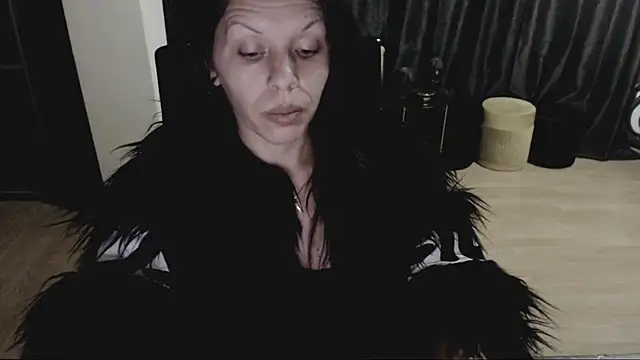 GoldenSasha online show from October 7, 2025, 8:48 am