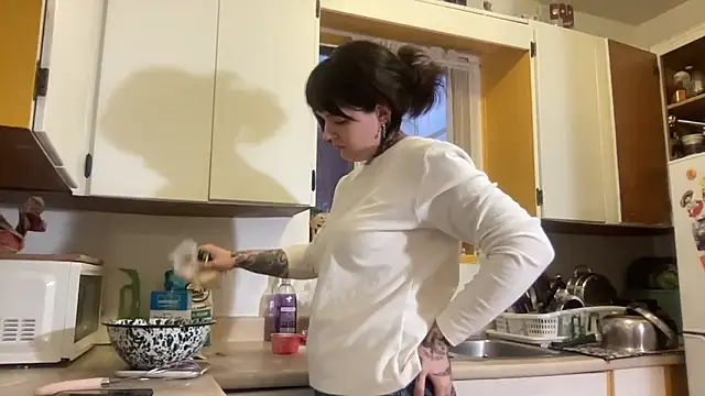 SweetMaisie online show from November 25, 2025, 12:22 am