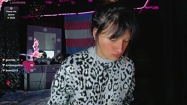 Summer XO online show from March 15, 2025, 10:55 pm