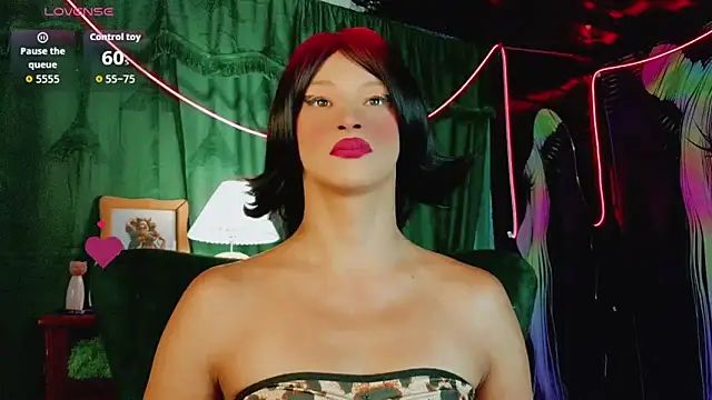 Summer XO online show from February 23, 2026, 10:32 pm