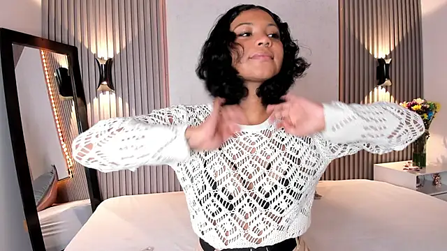 Zafiiraa online show from March 14, 2025, 11:56 am