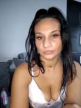 Ella sweety online show from September 29, 2025, 6:09 am