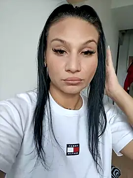 Ella sweety online show from September 18, 2025, 6:16 am