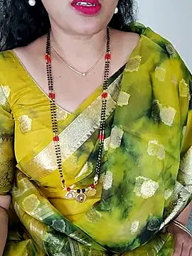 Snapshot of Indian_desi_wife chatting on June 27, 2026, 2:39 am Indian desi wife online show from June 27, 2026, 2:39 am