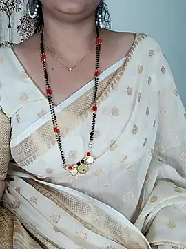 Snapshot of Indian_desi_wife chatting on July 5, 2026, 4:30 am Indian desi wife online show from July 5, 2026, 4:30 am