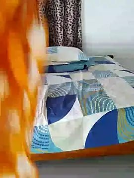 Indian desi wife online show from March 14, 2025, 7:44 pm