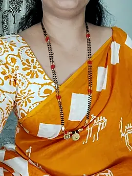 Snapshot of Indian_desi_wife chatting on April 18, 2026, 2:03 am Indian desi wife online show from April 18, 2026, 2:03 am