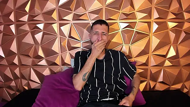 Snapshot of sam_bisex chatting on February 24, 2026, 2:34 am sam bisex online show from February 24, 2026, 2:34 am