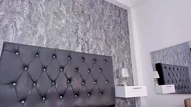 Lia sarahi online show from September 20, 2025, 11:48 am