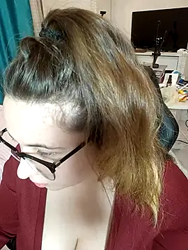 DienkaGreen online show from November 6, 2025, 5:11 am