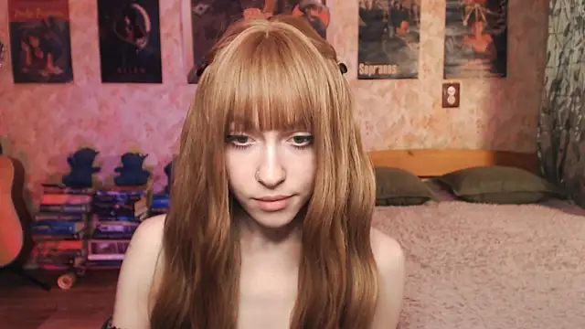 Friendly Ellie online show from October 21, 2025, 11:15 pm