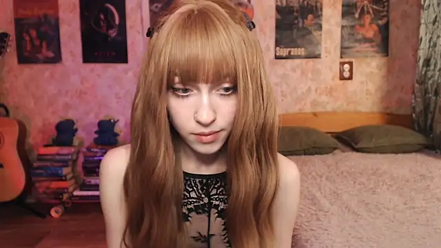 Friendly Ellie online show from November 10, 2025, 11:21 pm