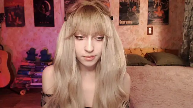 Friendly Ellie online show from February 28, 2025, 11:23 pm