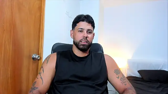 Snapshot of Justyn_Torres chatting on April 30, 2026, 11:28 am Justyn Torres online show from April 30, 2026, 11:28 am