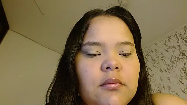 Snapshot of sexychubby___ chatting on October 15, 2025, 5:10 pm sexychubby online show from October 15, 2025, 5:10 pm