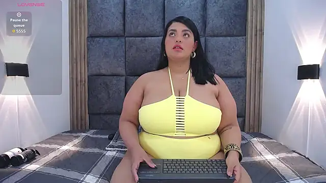 Snapshot of AmandaRousel chatting on October 29, 2025, 3:00 pm AmandaRousel online show from October 29, 2025, 3:00 pm