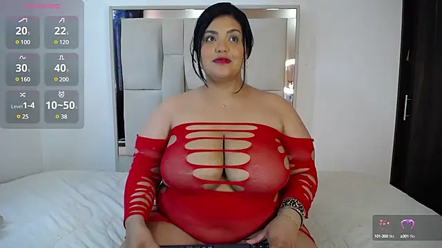 Snapshot of AmandaRousel chatting on March 2, 2025, 4:36 pm AmandaRousel online show from March 2, 2025, 4:36 pm