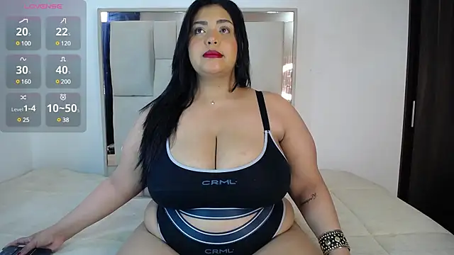 Snapshot of AmandaRousel chatting on February 22, 2025, 1:46 pm AmandaRousel online show from February 22, 2025, 1:46 pm