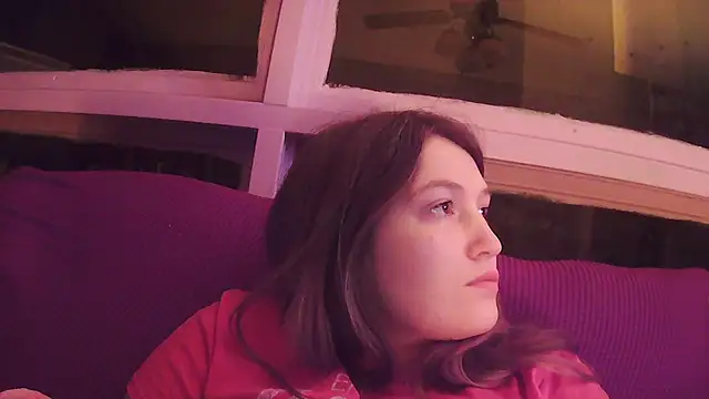 Angelk43 online show from February 18, 2026, 7:06 am