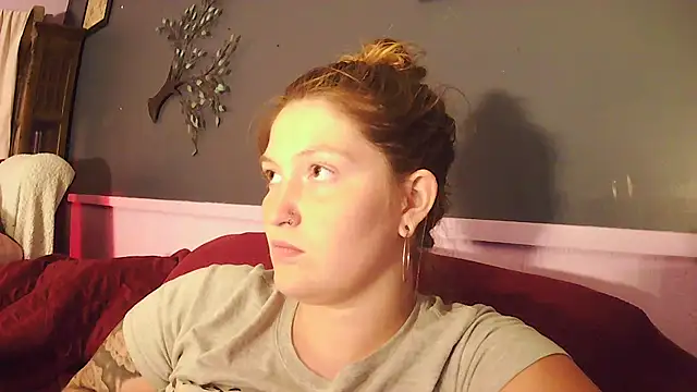 Snapshot of Angelk43 chatting on July 5, 2026, 4:30 am Angelk43 online show from July 5, 2026, 4:30 am