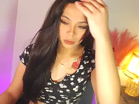 Snapshot of MajesticKitana chatting on November 5, 2025, 4:37 am MajesticKitana online show from November 5, 2025, 4:37 am