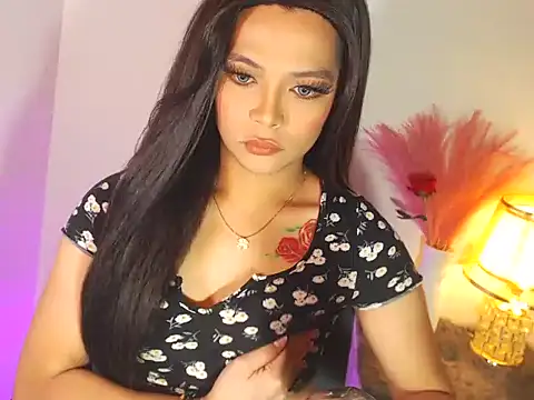 Snapshot of MajesticKitana chatting on November 4, 2025, 5:00 am MajesticKitana online show from November 4, 2025, 5:00 am