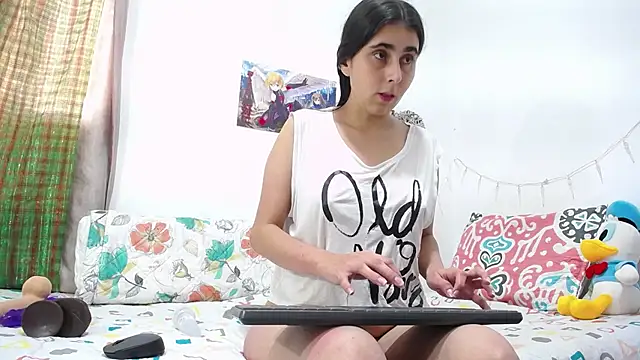 camila camila online show from February 5, 2026, 1:51 pm