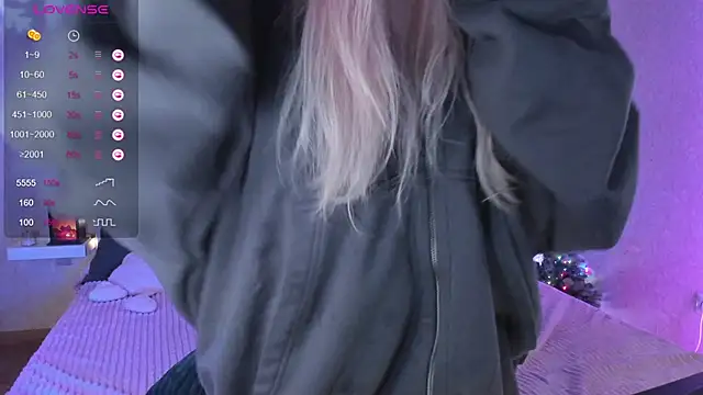 Misty Shadow online show from December 26, 2024, 1:40 am