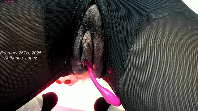 Snapshot of Katharina_Lopez chatting on February 25, 2025, 11:37 pm Katharina Lopez online show from February 25, 2025, 11:37 pm