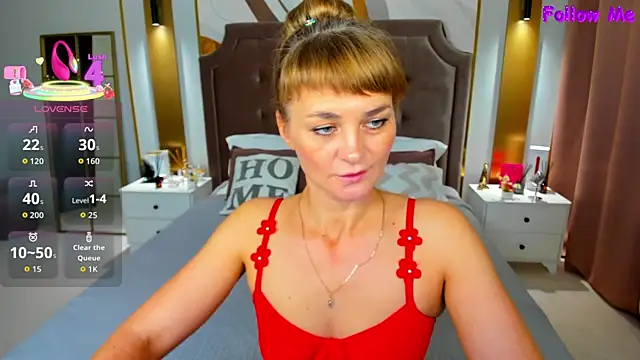 annasimonsj online show from September 25, 2025, 1:00 am