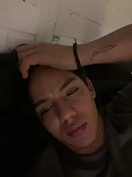 Apolo  lommelli online show from March 5, 2026, 3:25 am