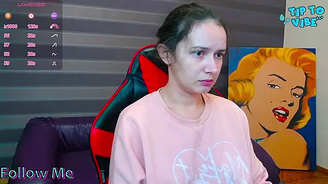 iris nikhols online show from October 6, 2025, 2:02 am