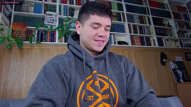 Arilas  online show from September 26, 2025, 7:04 am