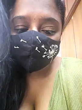 sexynayan23 online show from October 29, 2025, 5:28 am