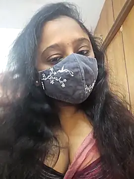 sexynayan23 online show from November 4, 2025, 4:38 am